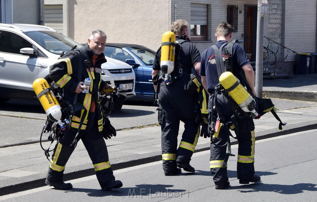 Feuer 1 Koeln Porz Grengel Waldstr P045.JPG - Miklos Laubert